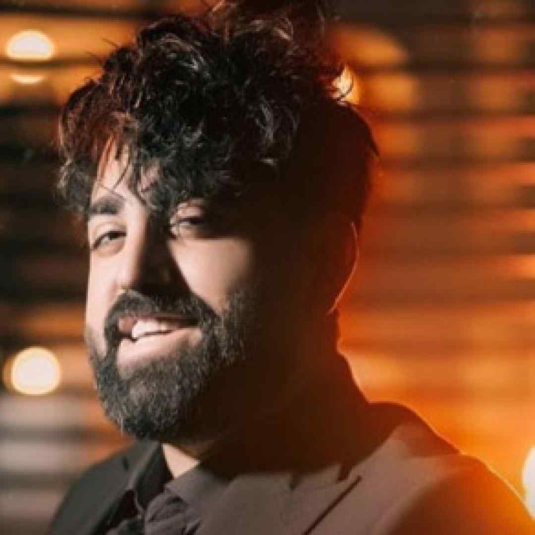 مهرداد تاجیک خدانگهدار