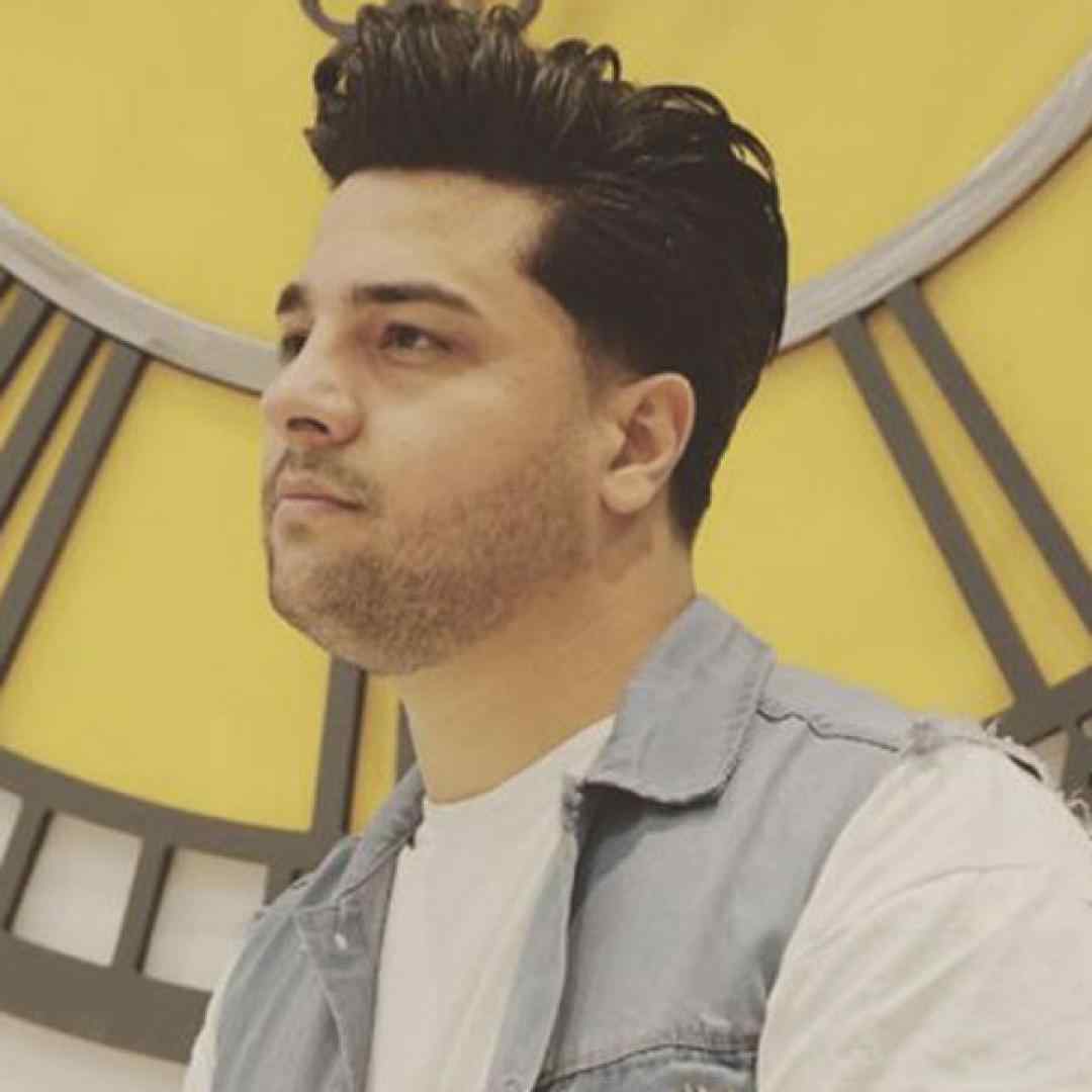 آرش خوشنواز افسانه