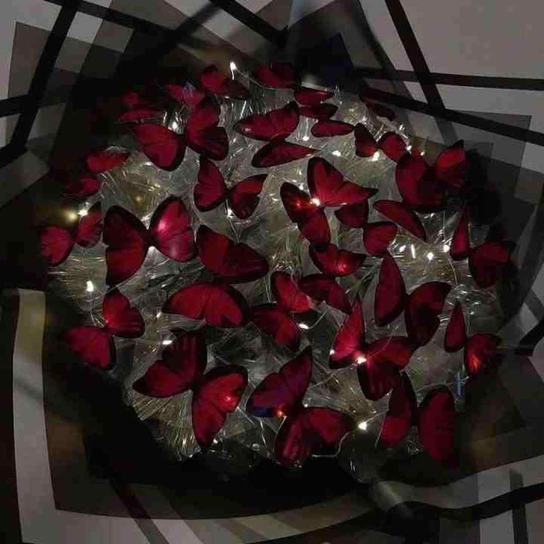 اسمت قسم سختم نازتو میخرم تمام گره خوردی به بختم