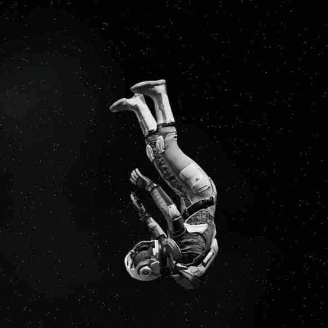 همه حرفام دروغ بود من هنوز عاشتم ورژن پیانو