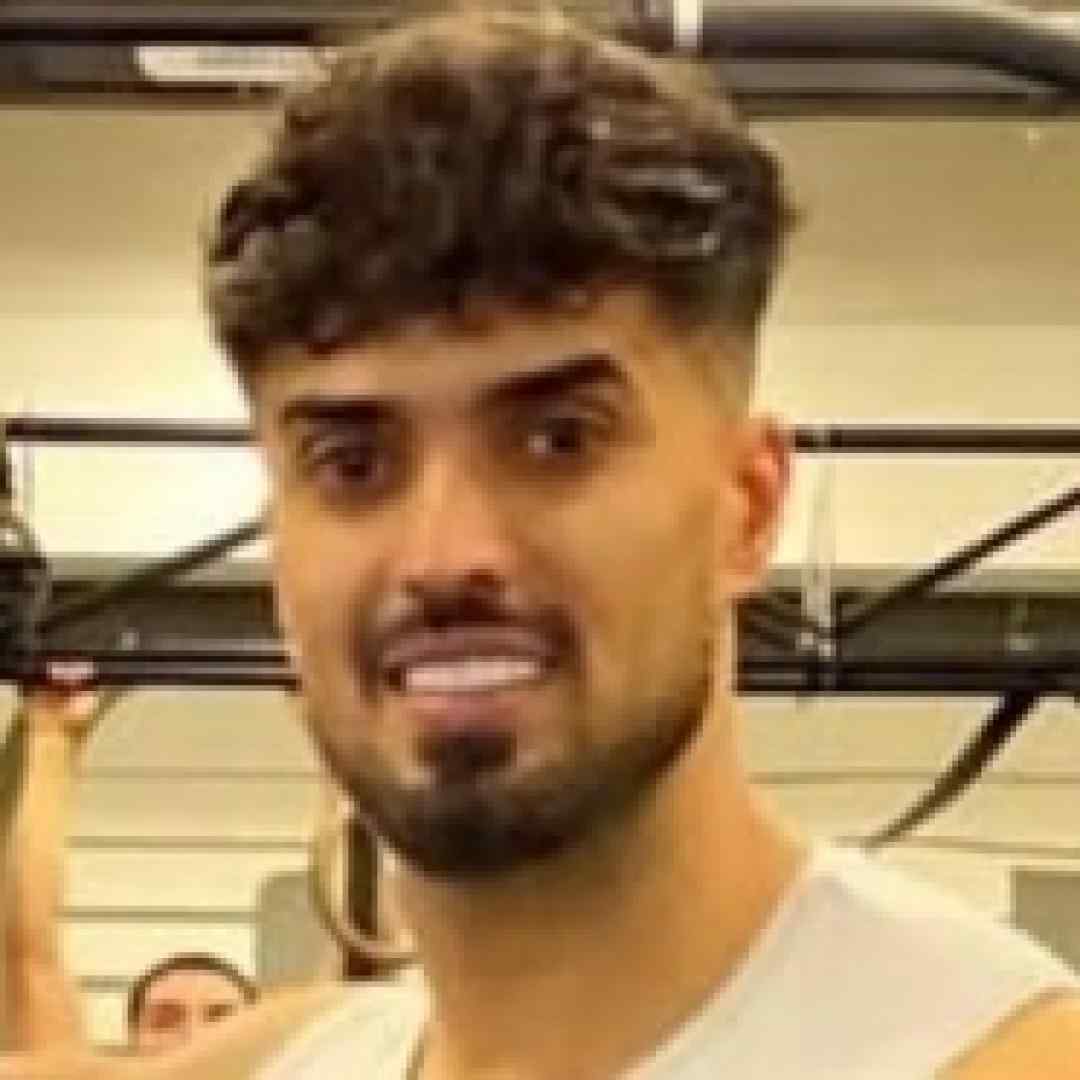 علی رستمیان ما که دعوا نداشتیم جنجال نداشتیم