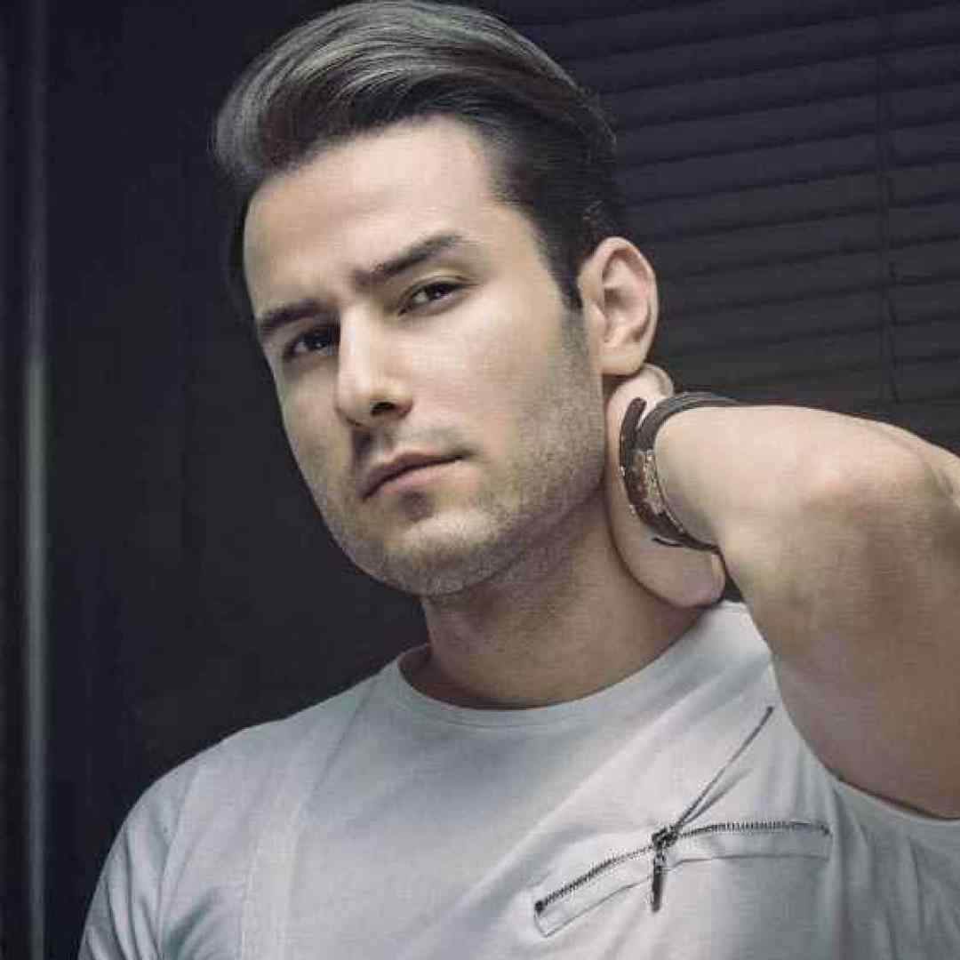 مهدی احمدوند چشات نقاشی خداست