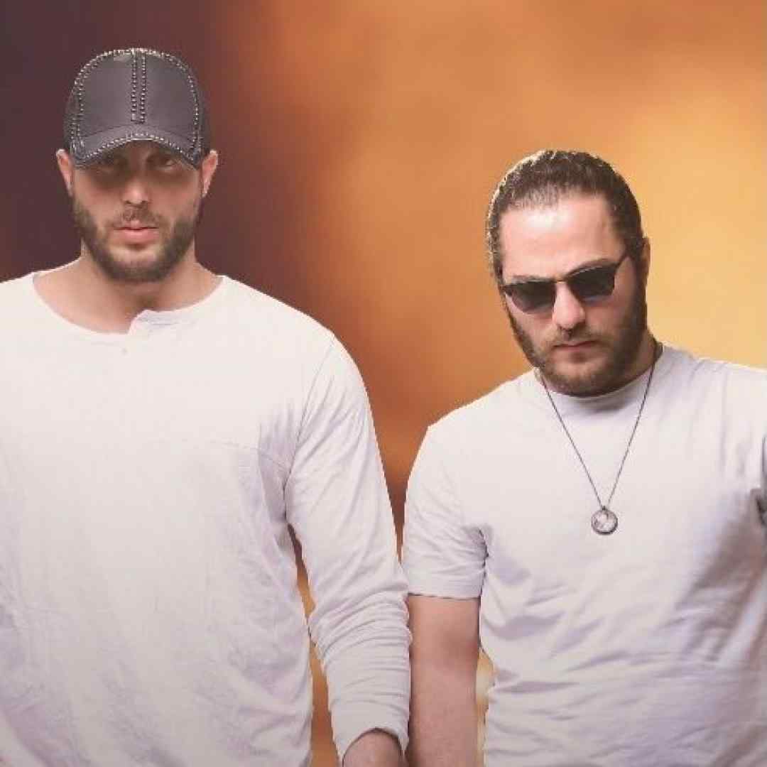 مسیح و آرش تورو نشونت نمیدم به این آسونی به همه