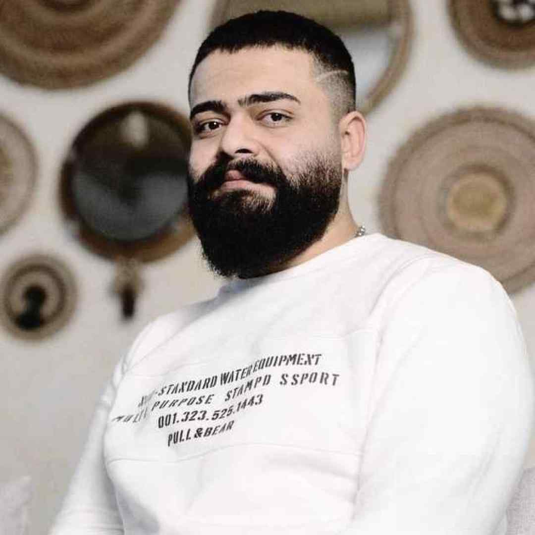 علیراد الکی دورت شلوغه اون که میگه تورو میخواد