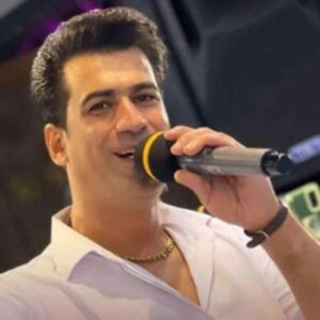 مسلم فتاحی برف میباره