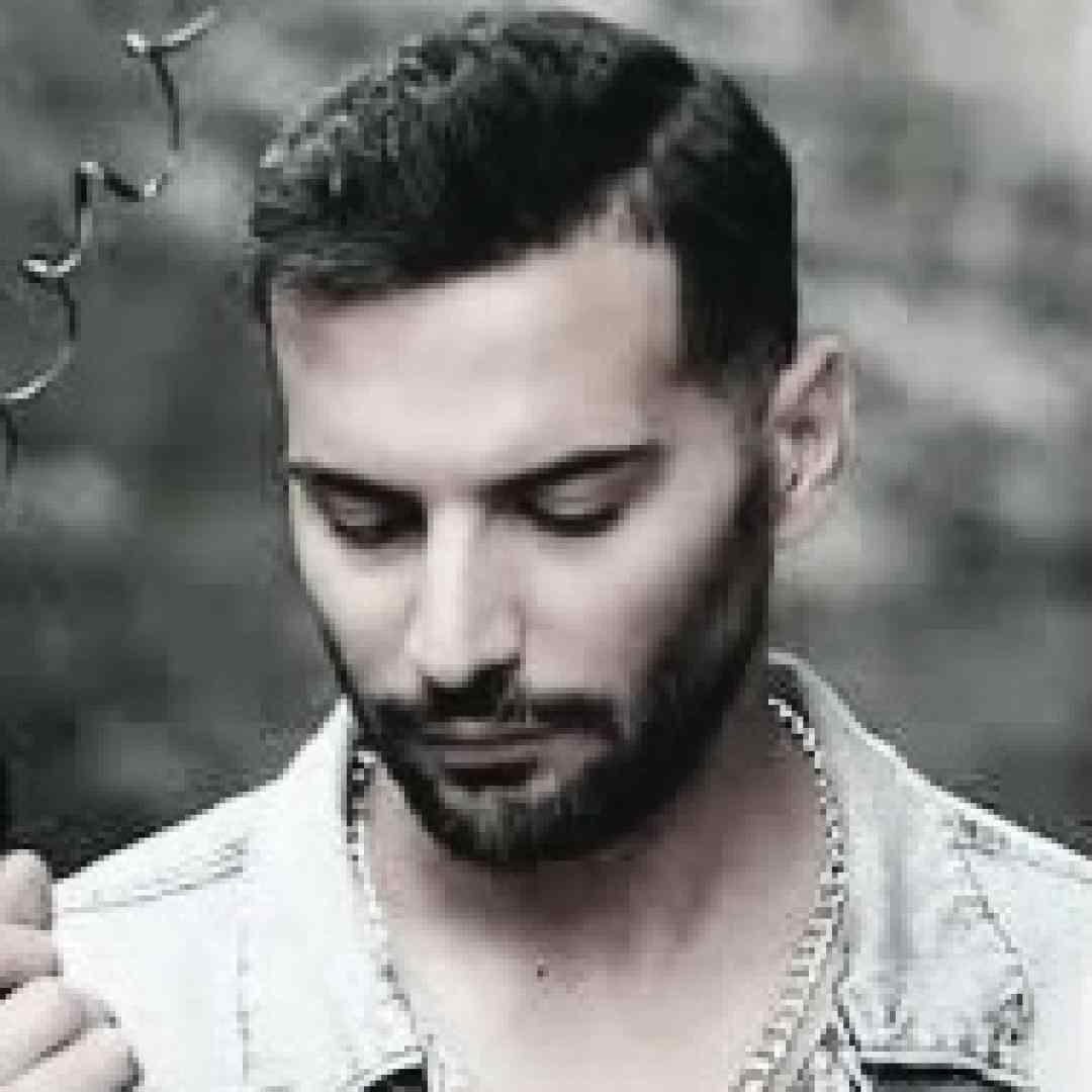 کیوان هی گفتم عاشق نشم ولی خو شدم