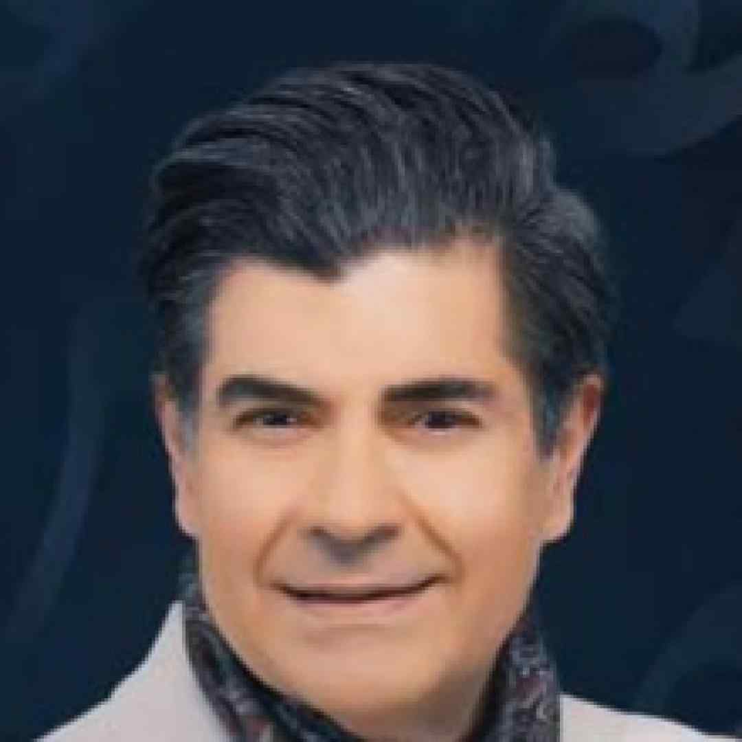 سالار عقیلی نترس جانم ک دستانم جدا شدنی نیست ز دستانت