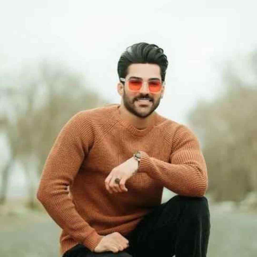 حمیدرضا بابایی شیت نبودم شیتم کردی بریدم عه همه