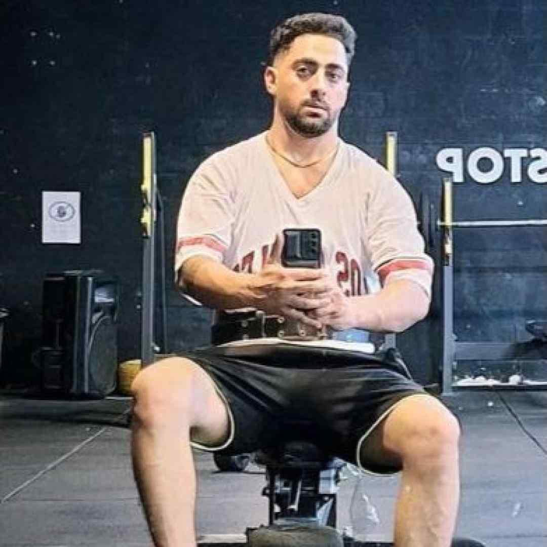 علی عزیزپور دنیا