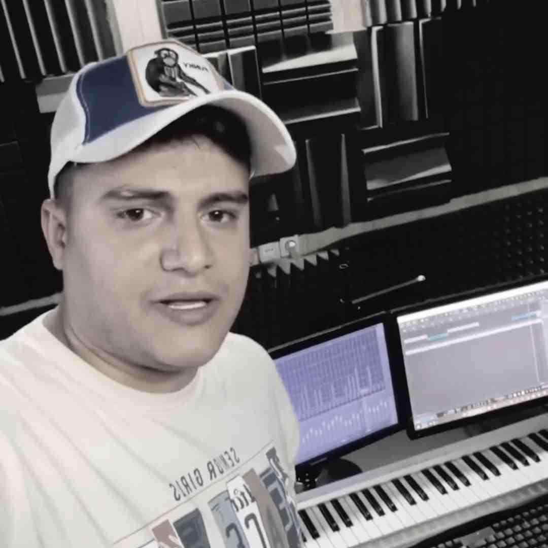 رامین کرمی نفس گرانه تو بازار شبم بیا تا این دلتنگی