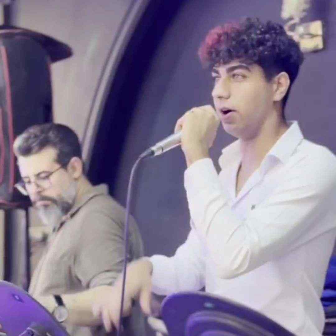 اشکان پناهی یه زمون کار من این بود مثل دیوونه نشون از تو بگیرم