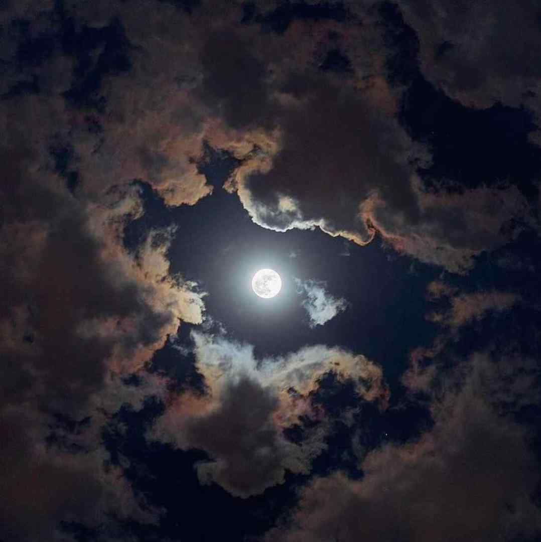 چشاته رو ابرا باشی تو یه شب بام نمیریزن اشکات