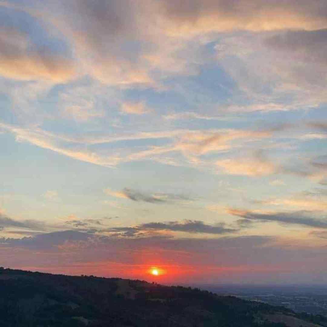 وریدک یا ﻏﺎﻟﻰ یاللی ﻣﻨﻮراللیالی