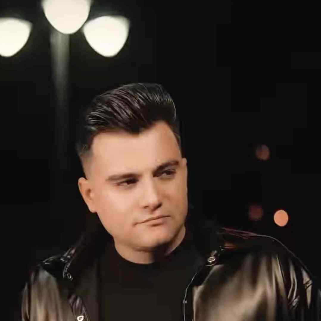 رامین کرمی روزای عاشقیمان چنی زود رفتند