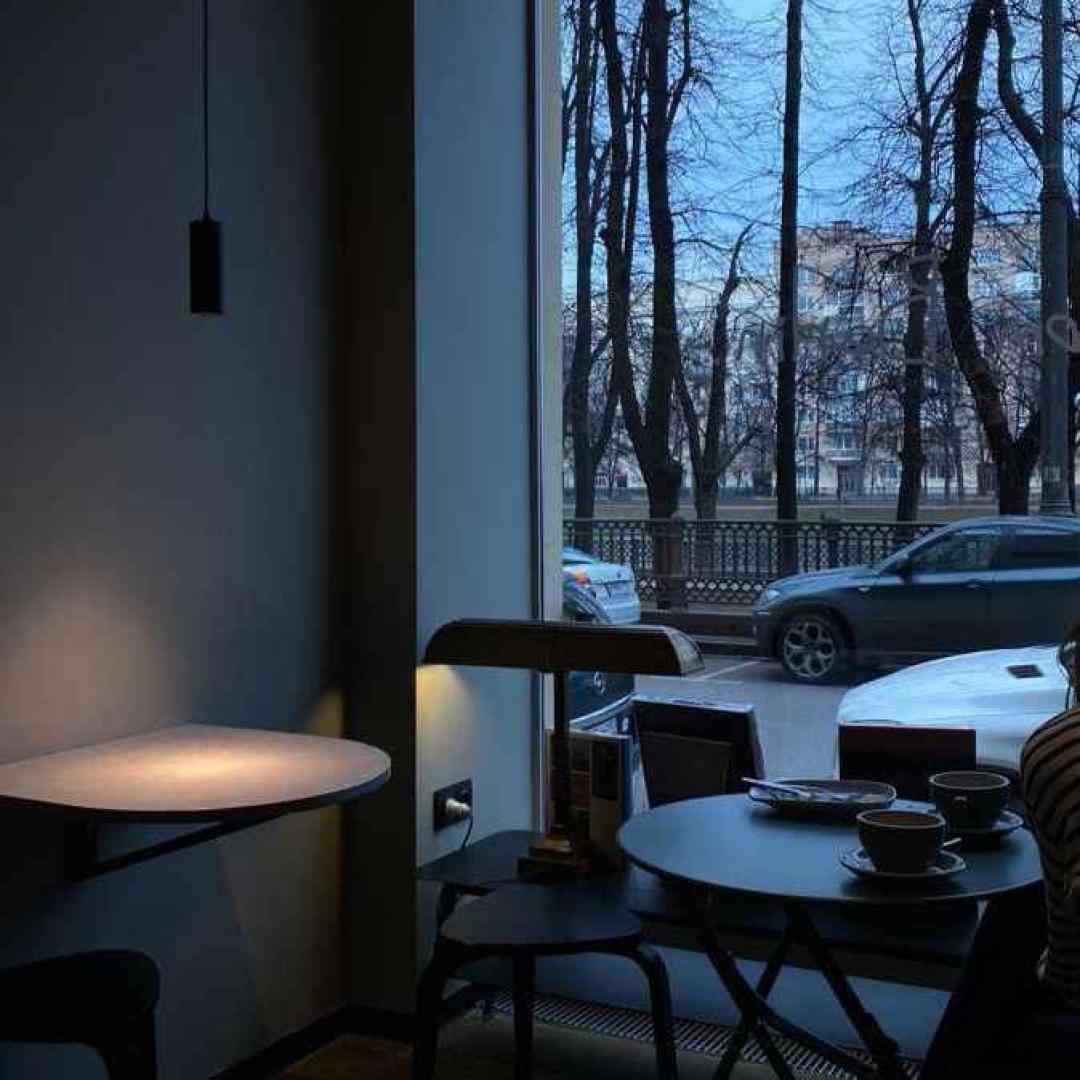 آهوی منو کردن شکارش واسه پیدا کردنش کردم از همه خواهش هی میره از یادم حرفت