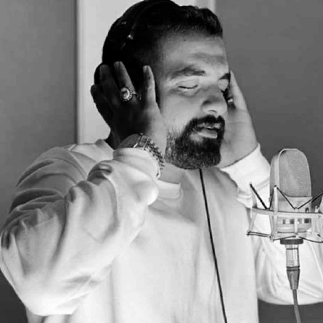 مهدی کارگر برو می دل گوشه