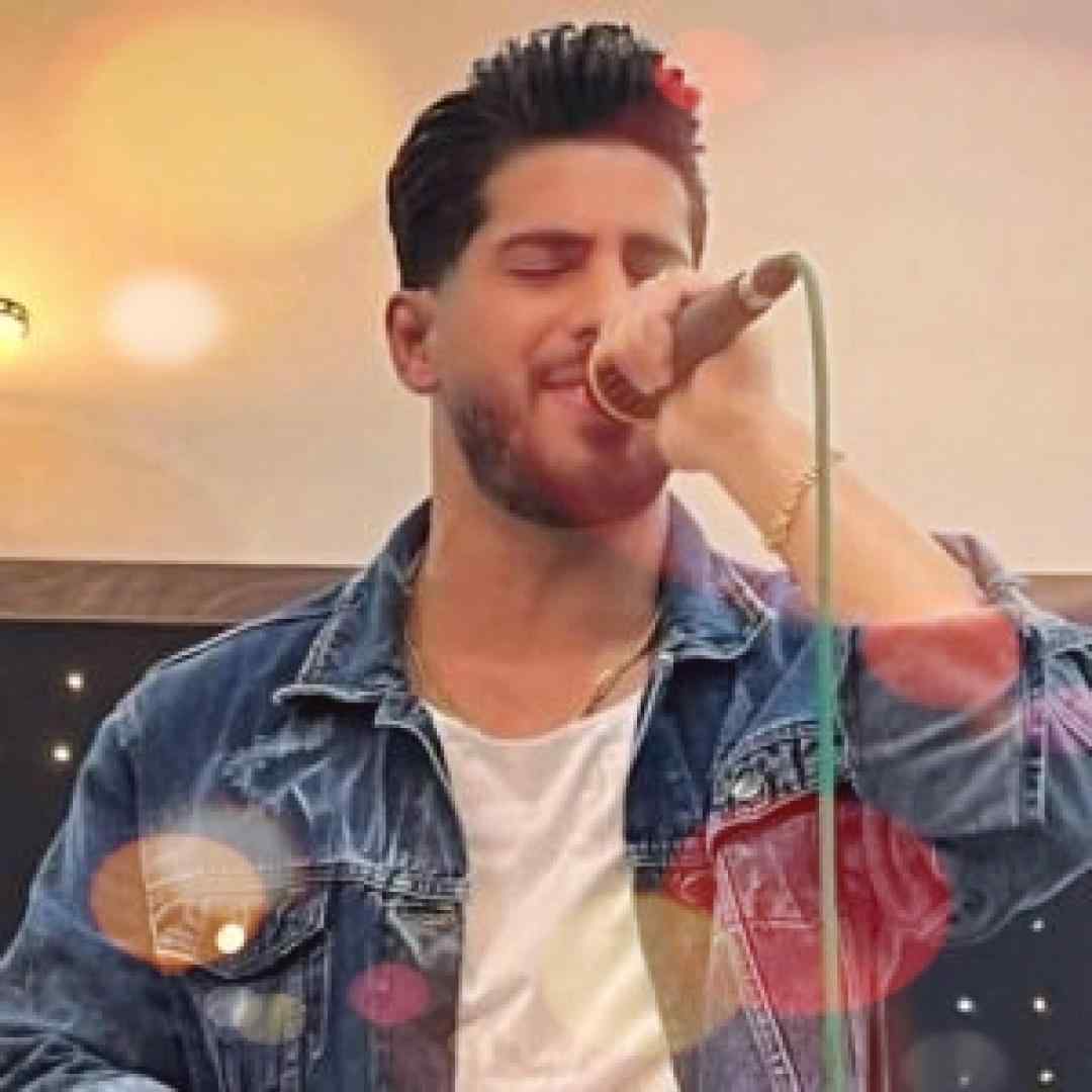 محمد کجوری دادا آهای داداشی - ورژن لایو