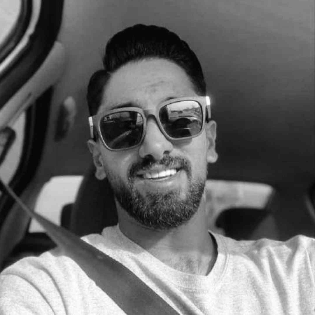 جواد عباسی دلی درده ندونی من بیمه خیابونی