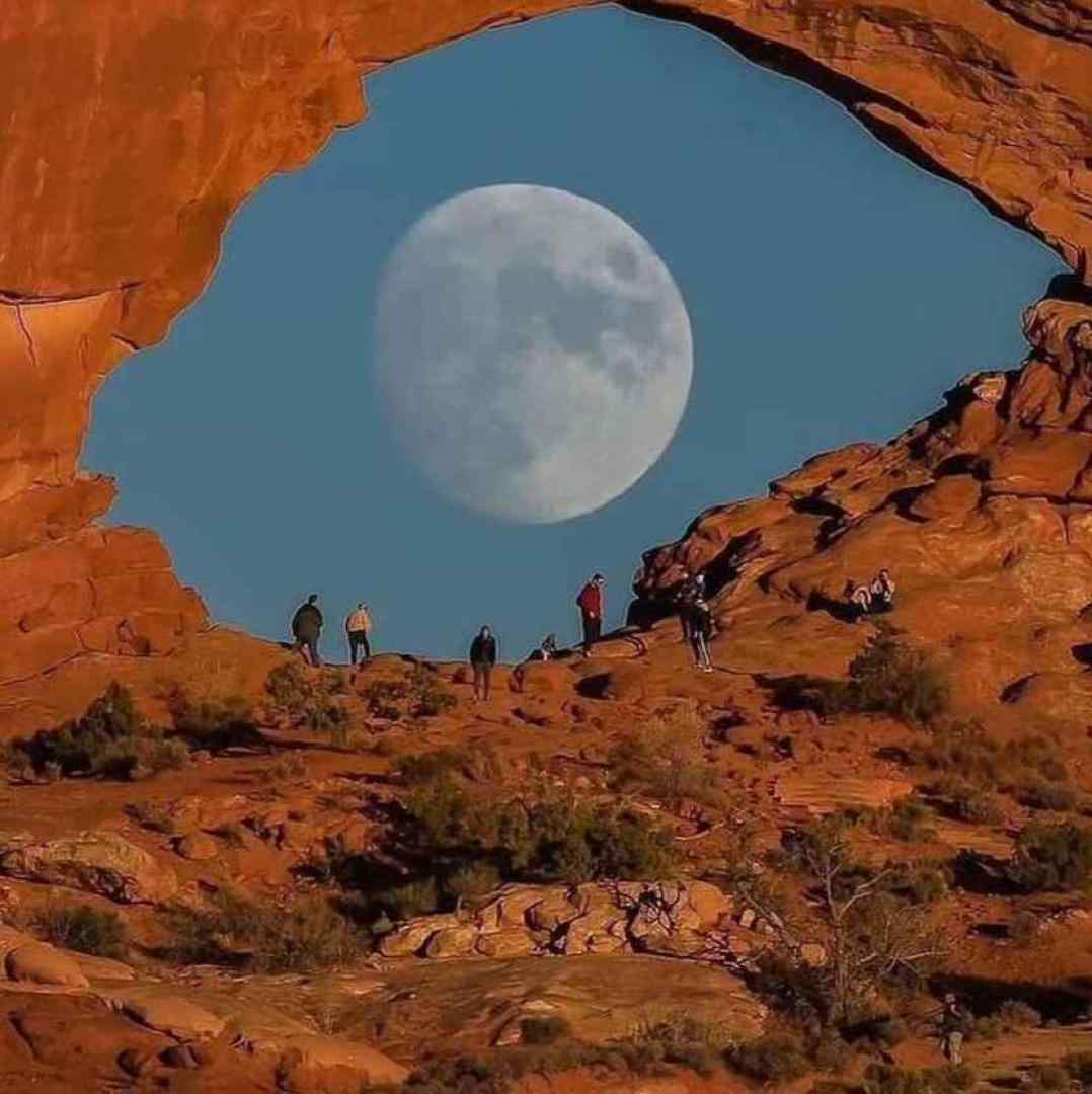  آخ بمیرم واسه تو که دلت میگیره کاش با صدای پسر