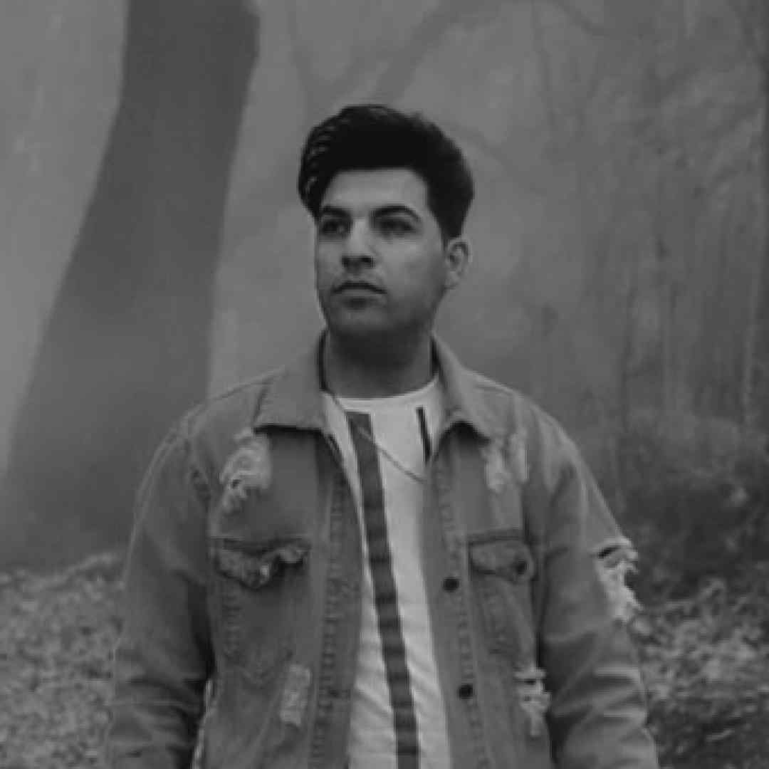 احسان آزادی درسم نخوندیه سوادم کمه