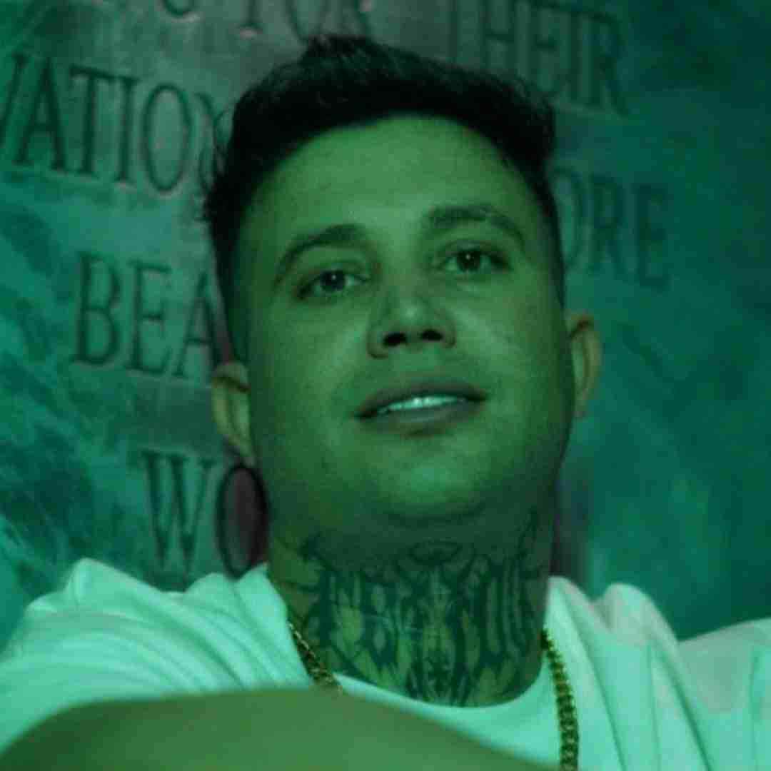 علی احمدیانی وقتی تو چشات اخمه تیر میکشه ای قلبه