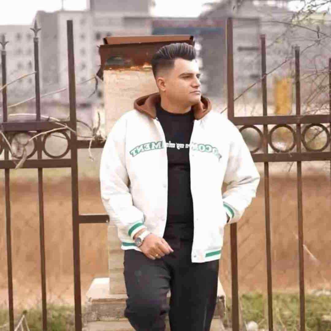 رامین کرمی تفنگ نقره کوب