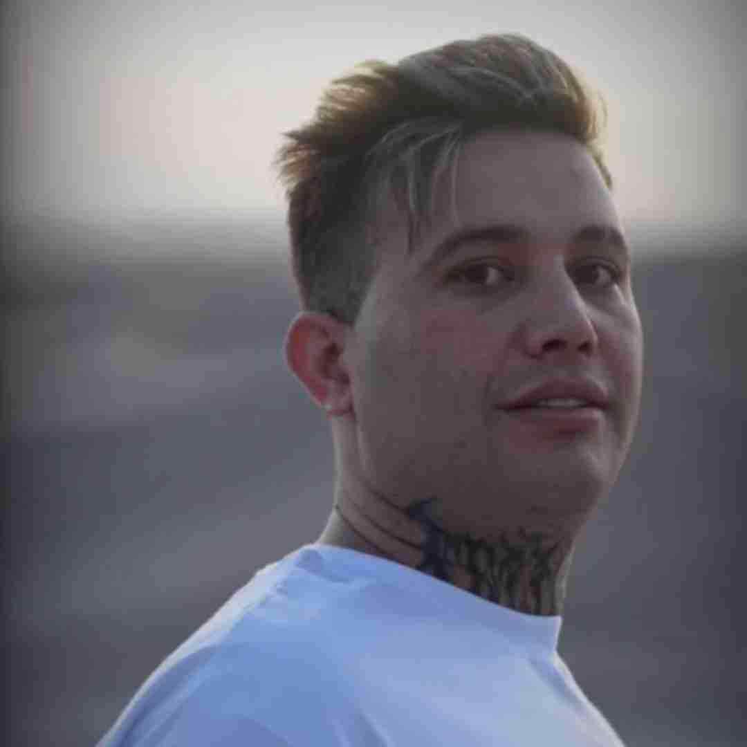 علی احمدیانی بیا بریم اون سر دنیا دوتایی باشیمو دوتا رویا