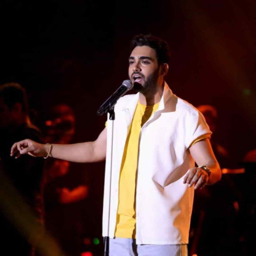 سینا درخشنده برو دوراتو بزن ببین کی مثل من میشه واست