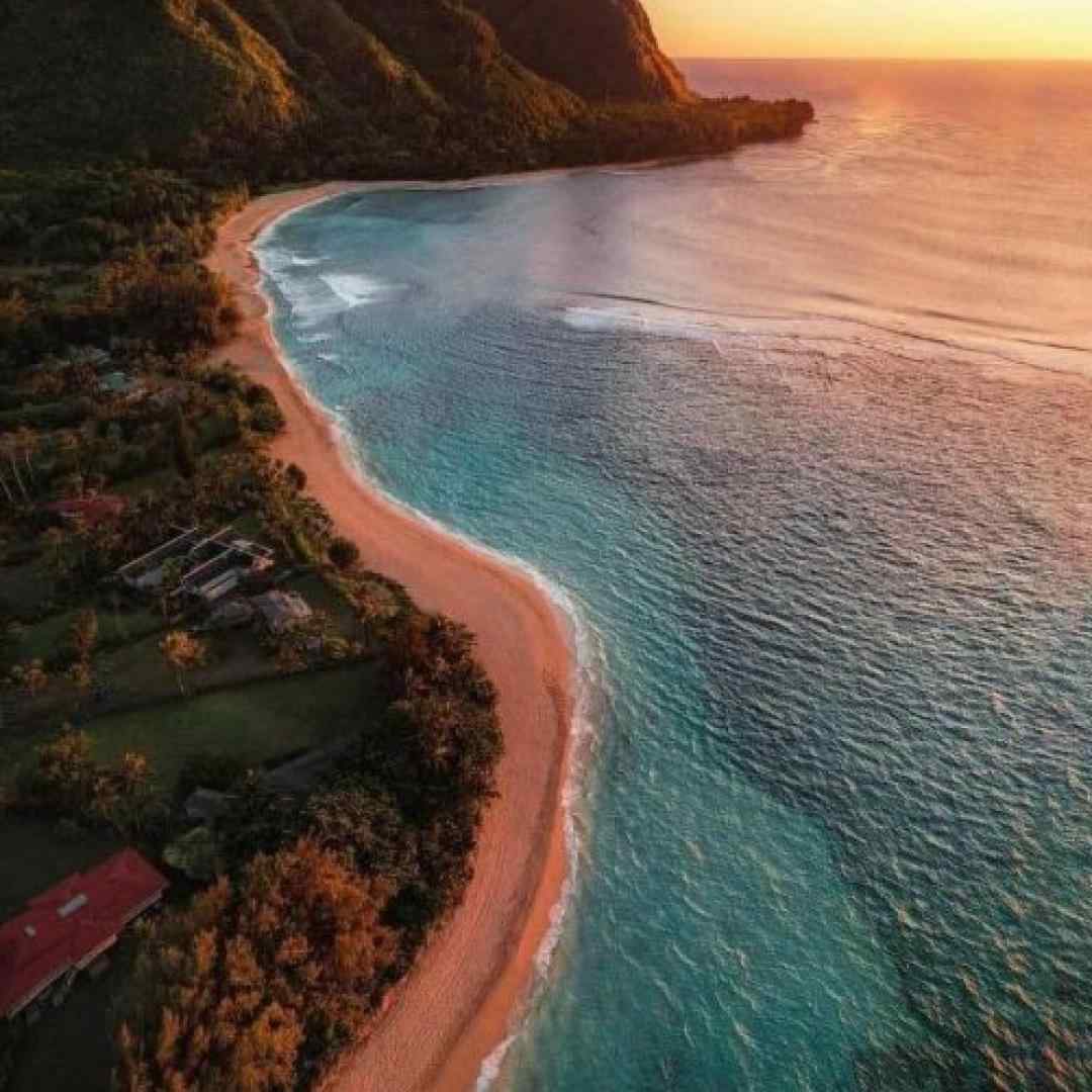  ای رفیقان چه نشستید به پریشانی من با صدای زن