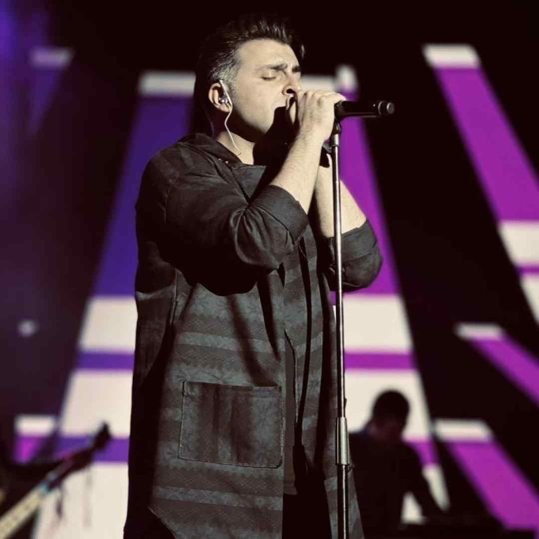 علیرضا طلیسچی هرچی تو دلم میمونه رازه شک نکن دور ازم