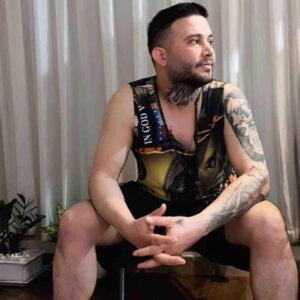 ژلوفن از علی احمدیانی و مهراب