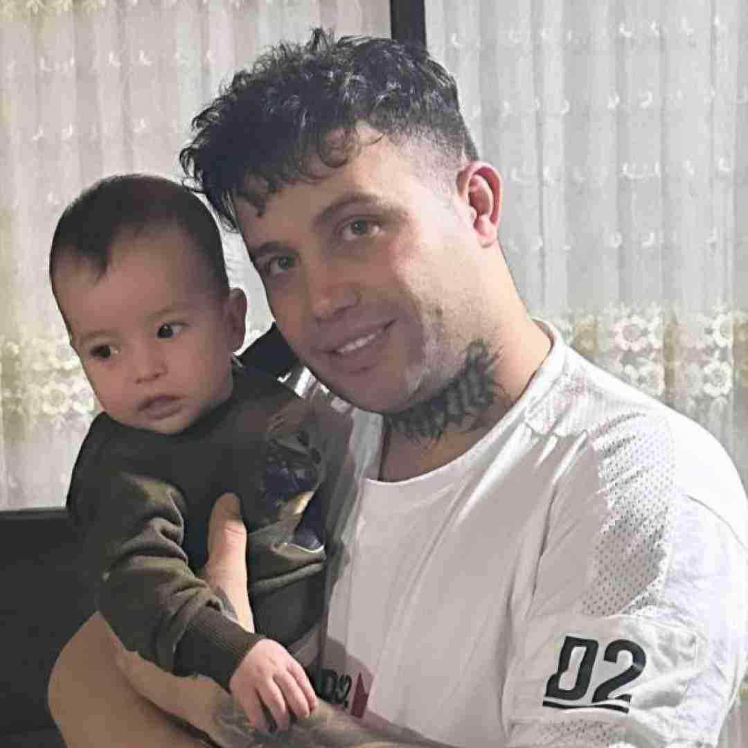 علی احمدیانی بمیره قلبی که برات هیچ موقع موندنی نبود