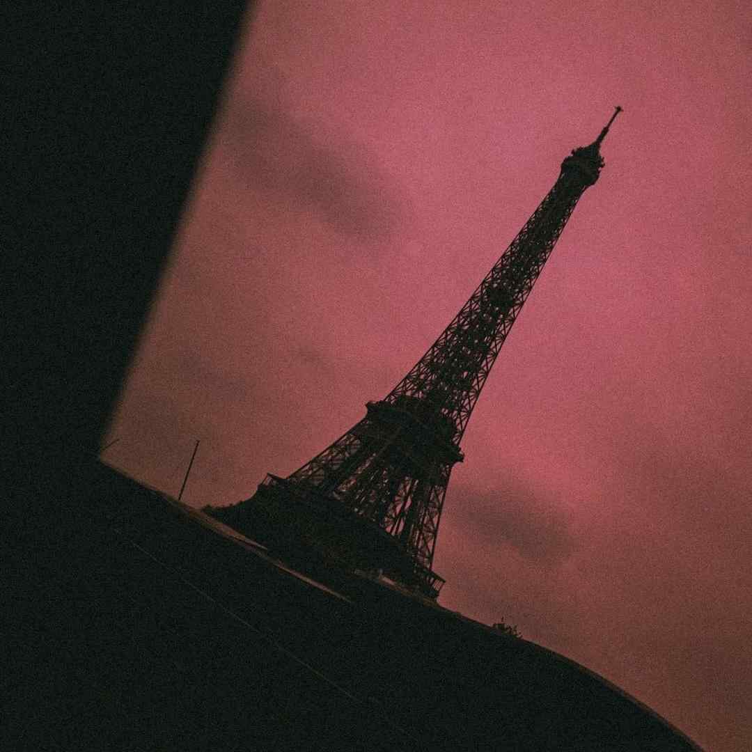  آروم نمیشه زخم قلبم تو بلایی یا که دردم با صدای دختر