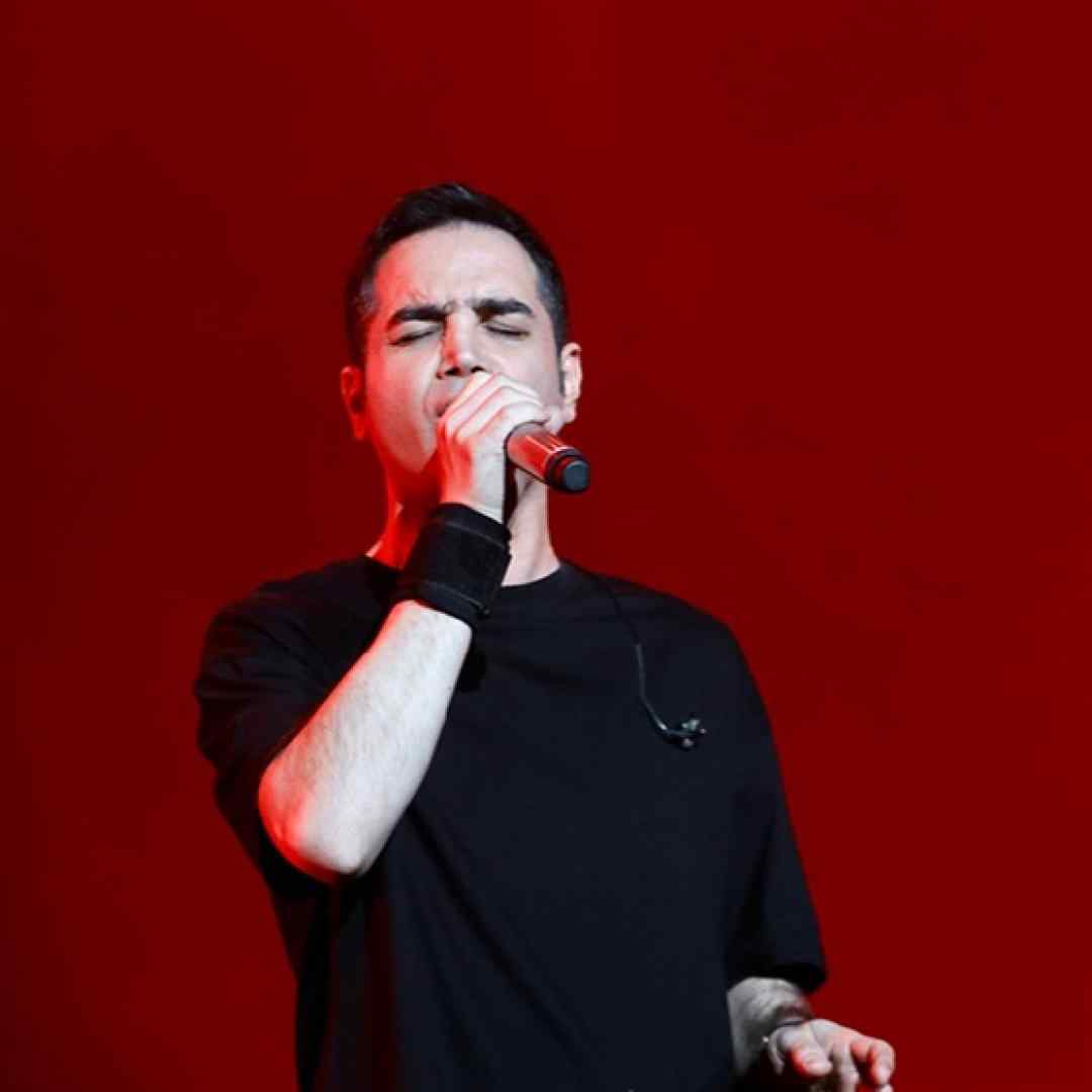 محسن یگانه از اونی که از چشم تو حرفتو میخونه بترس