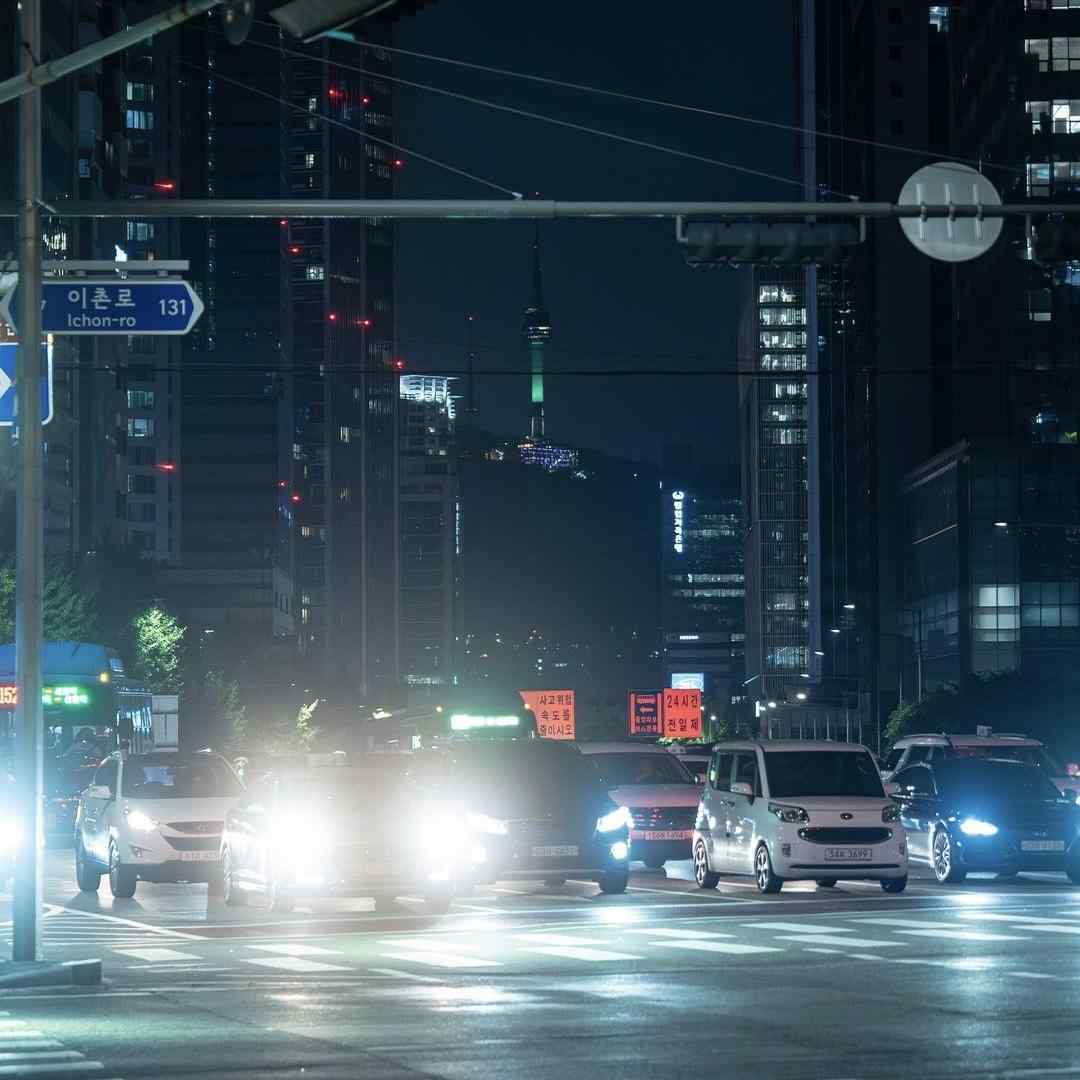 دشمن اگه هزار هزار فشنگاشون قطار قطار با صدای زن