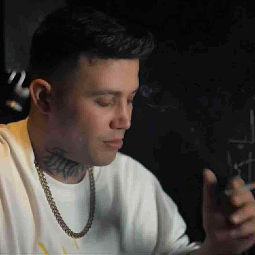 علی احمدیانی چاویلم پر و اشکه عین لب دمه مشکه