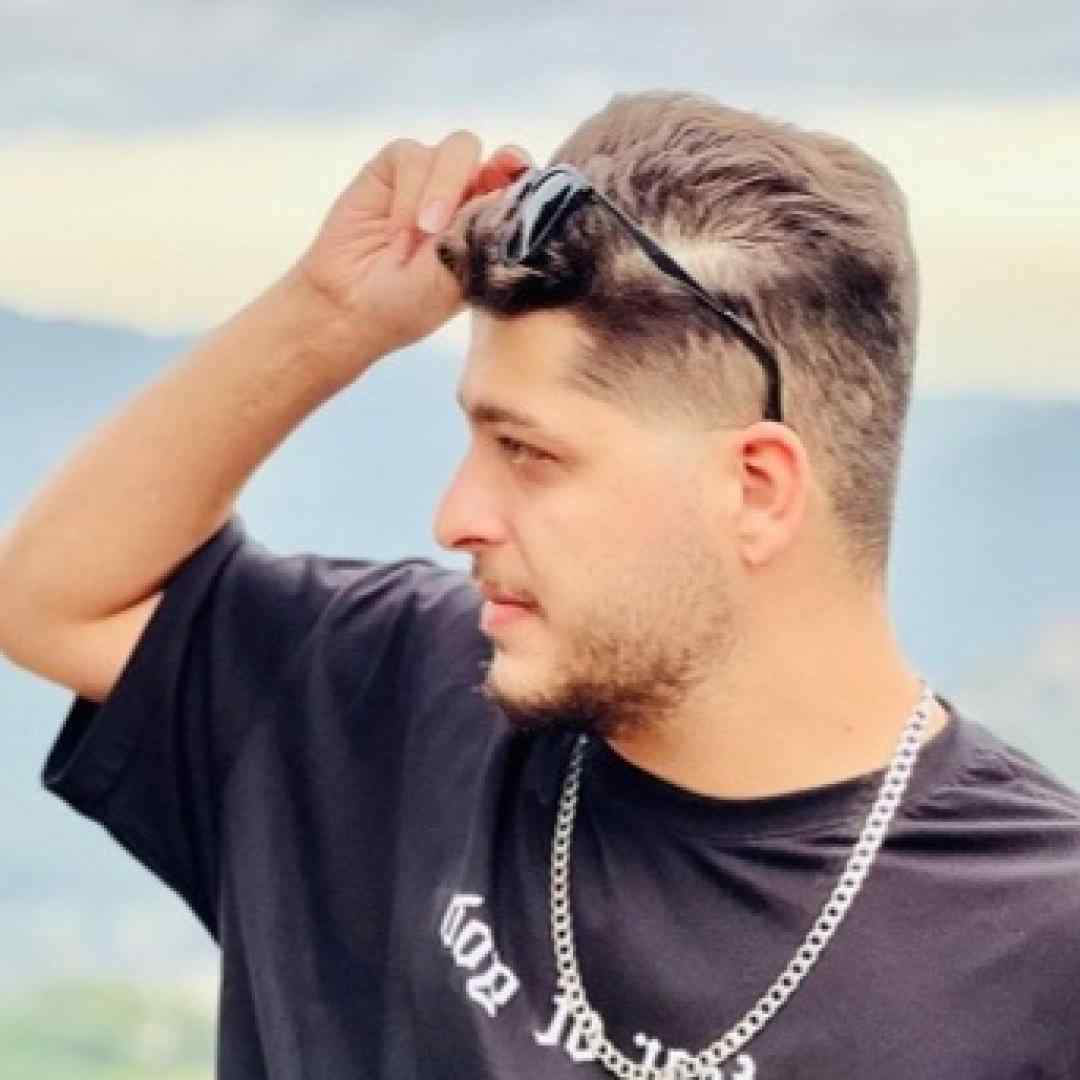 امیر چیتگر تو می براری و سالار و چش داری