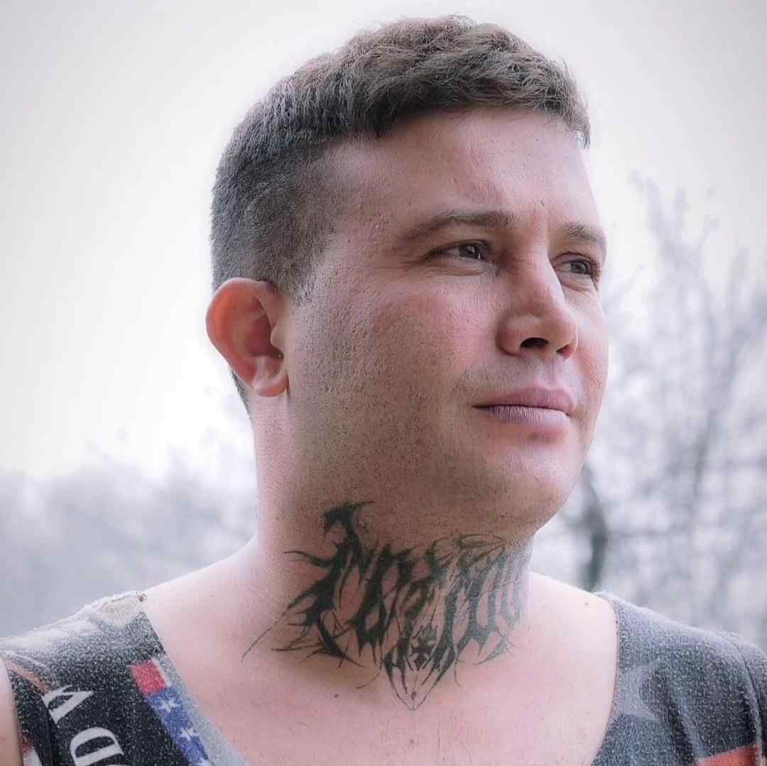 علی احمدیانی همینطور عاشقت شدم تو هی باهام بدتر شدی