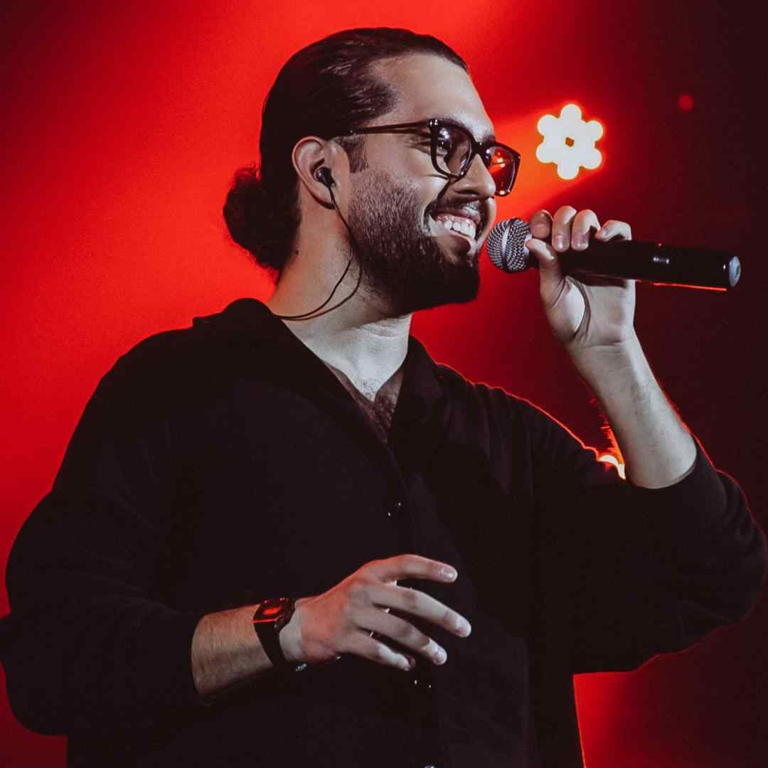 حامیم من هم دلم تنگته هم قهرم باهات هم دلم شکسته