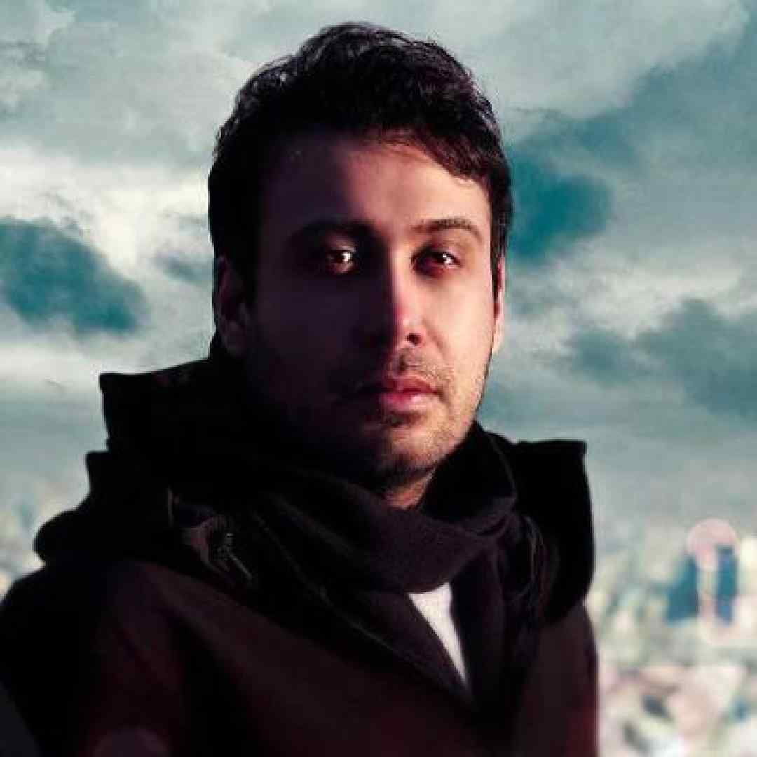 محسن چاوشی همونم همون که با دست تنگ تو مشتم برات