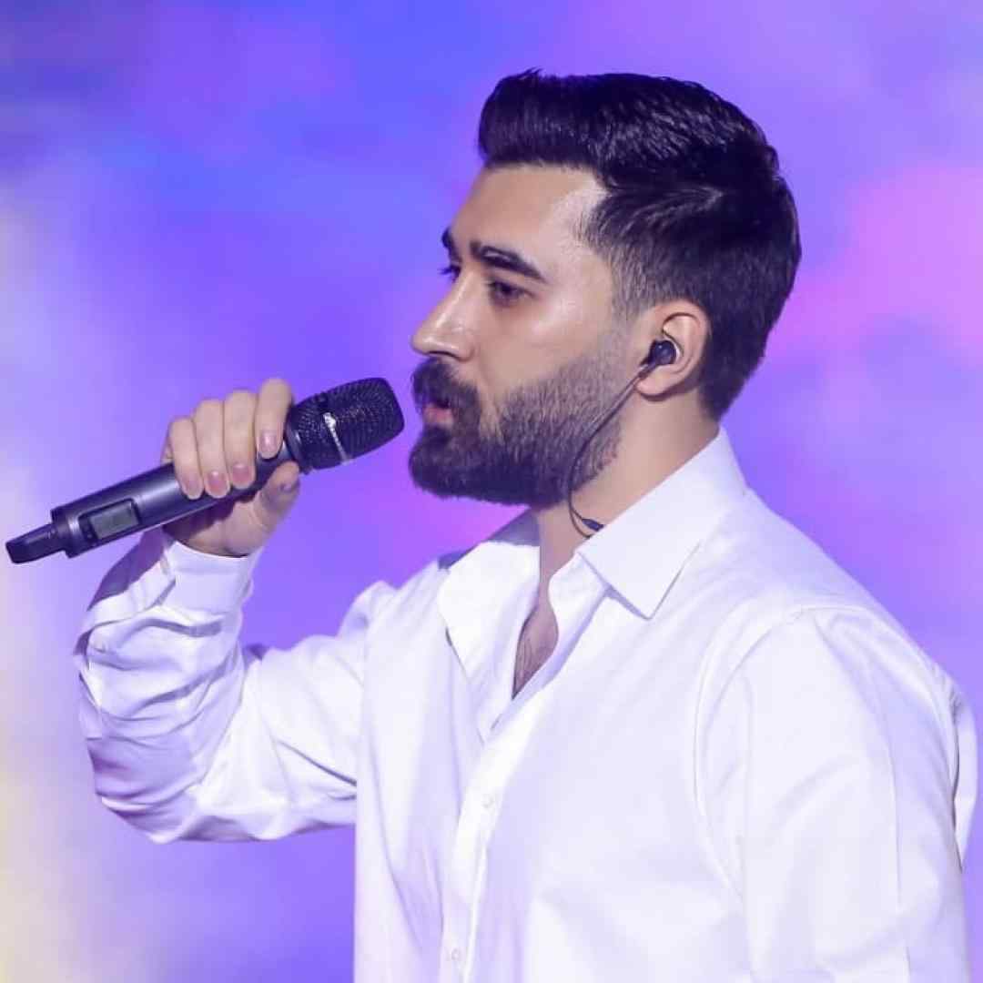 علی یاسینی تو در و دیوار هر چیو پرت نمیکردم تو اگه دوسم داشتی