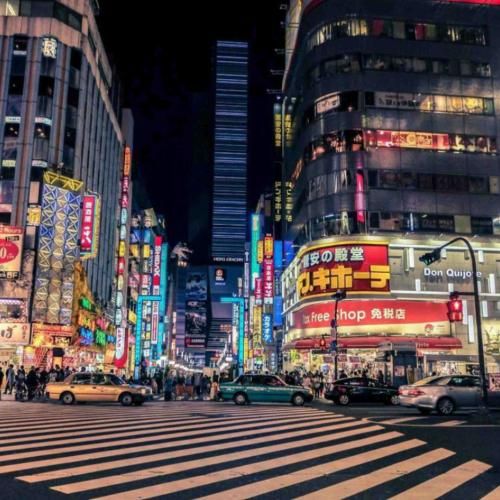 میدونی چرا دلمو ربود موهاشو گوگوشی کرده بود