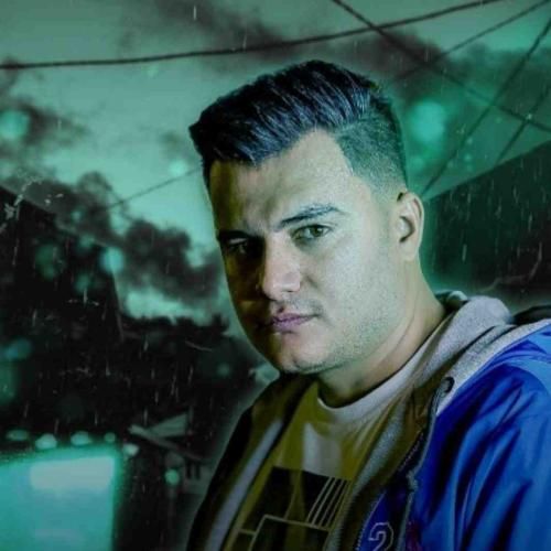 رامین کرمی یا رب العالمین با هر قدم انگار پام میره رو مین