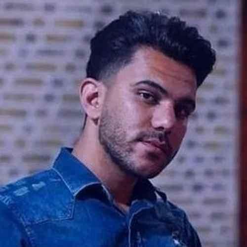 پیام عباسی دیه لباسات بو منه نداره میگم اونم قد مه دوست داره