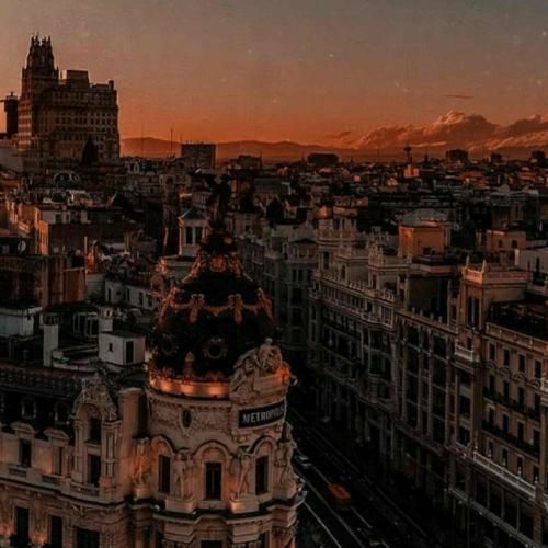 دانلود آهنگ تو قبله گاه منی آخه پناه منی حالا عاشقم آره عاشقم