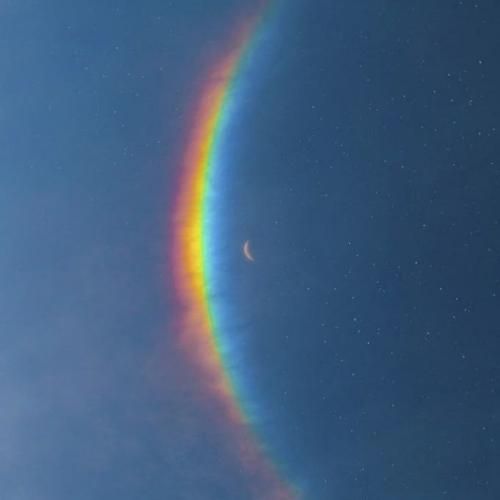 پارانویا داره میزنه بهم صدمه الان نمیدونم