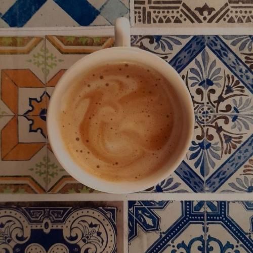 هیشکی جز منو تو از ما نیس داداش پرچمم بغلم باشی