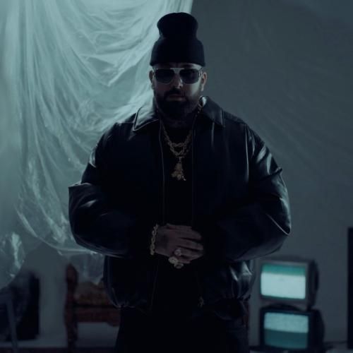 دانلود آهنگ کم نمیاد از ویناک